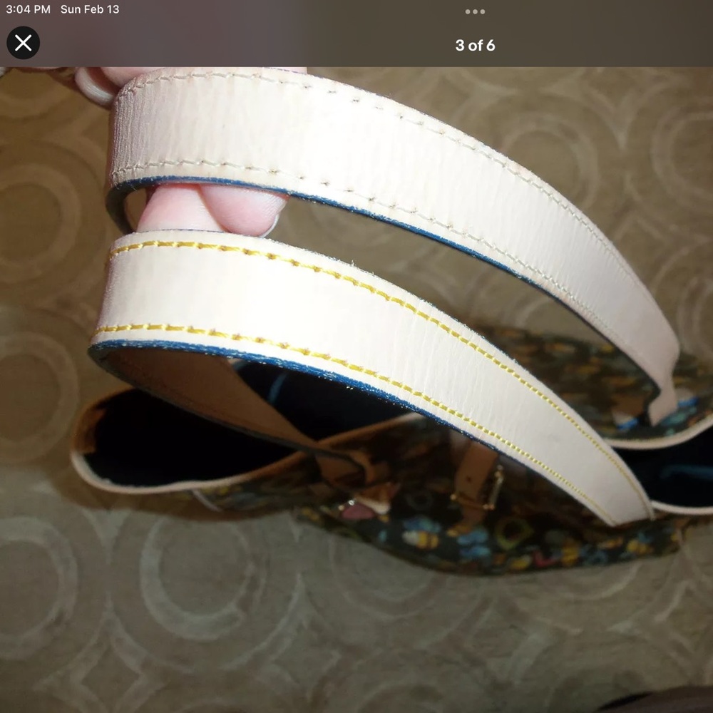 🐝Big! Huge! DOONEY BOURKE Beautiful Tote Bag D's & Bees RARE 20Wx 15Hx 7.25D - Picture 4 of 13